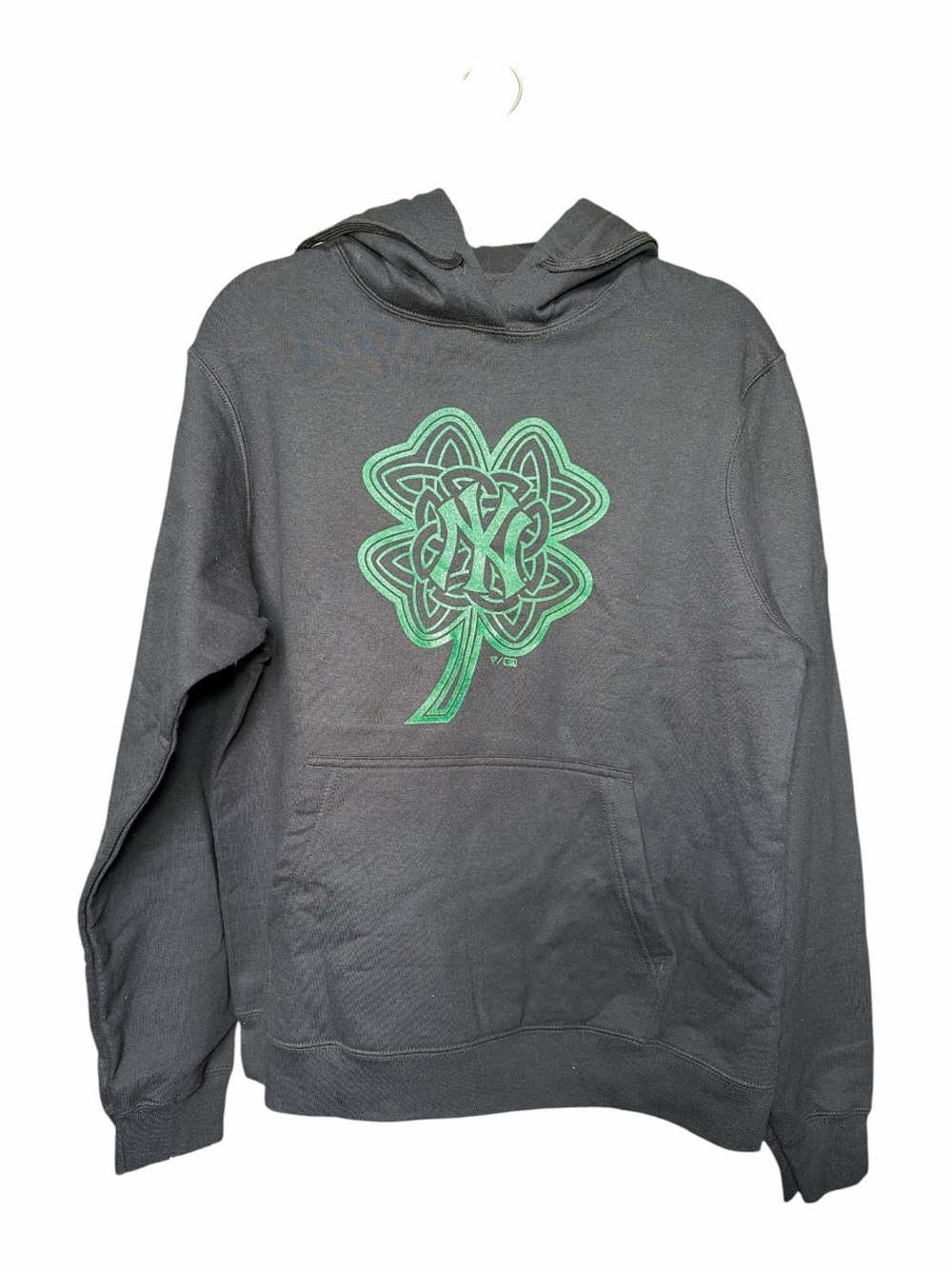 Fanatics Black NY Yankees Hoodie with Celtic Shamrock Graphic - Men’s size M